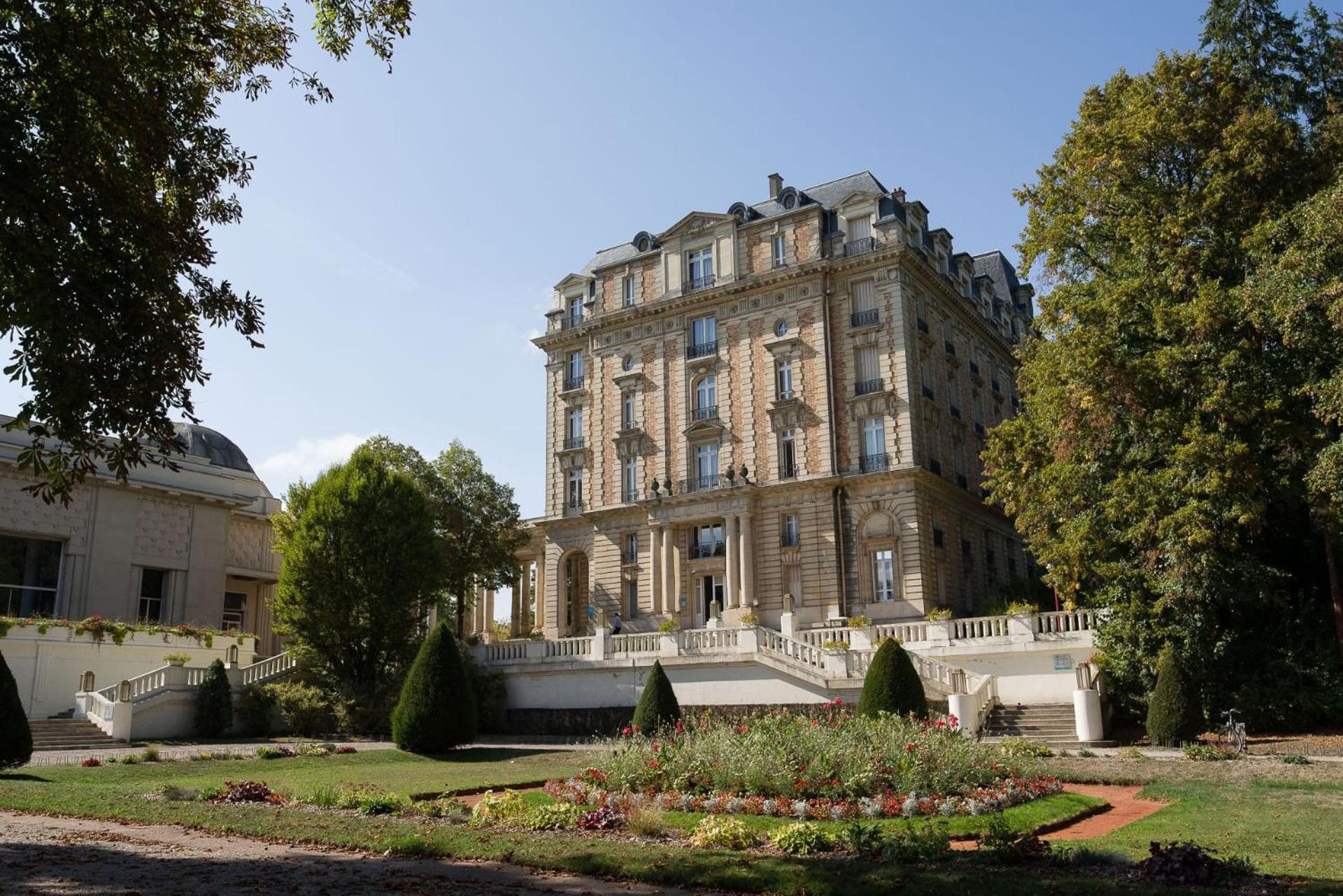 Vittel Studio neuf pour cure ou longue durée Extérieur photo